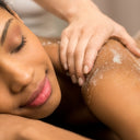 Scrub: il cosmetico fondamentale per la tua pelle